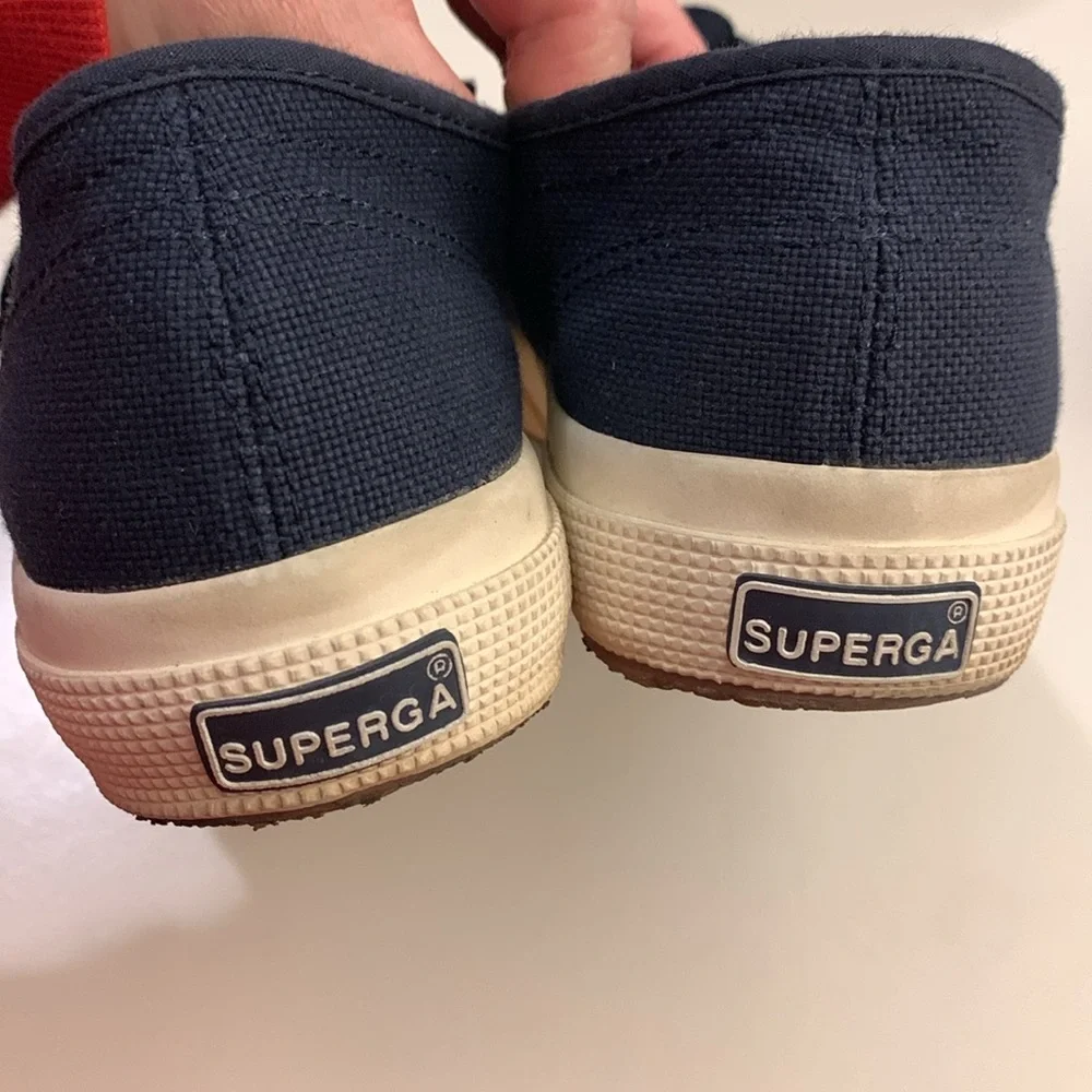 Superga sneakers Women’s sz 6